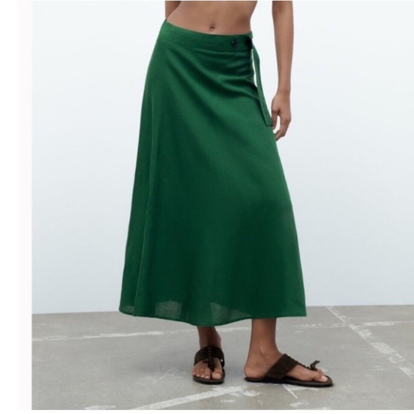 Zara Green Midi Skirt - Picture 1 of 9